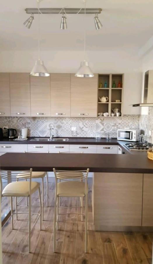 Central Suite Palermo Luaran gambar